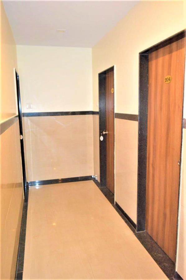 Hotel Visau,Shirdi Zewnętrze zdjęcie