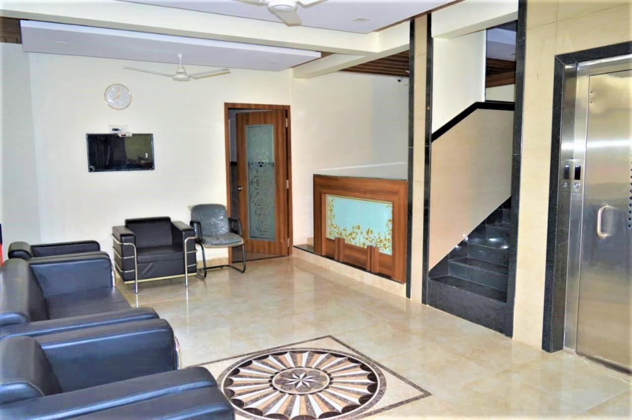 Hotel Visau,Shirdi Zewnętrze zdjęcie