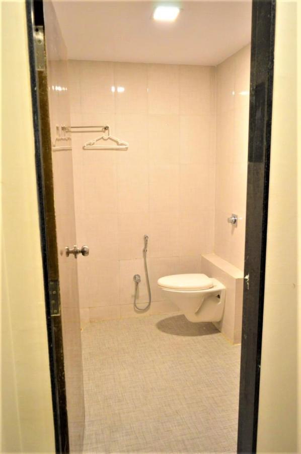 Hotel Visau,Shirdi Zewnętrze zdjęcie